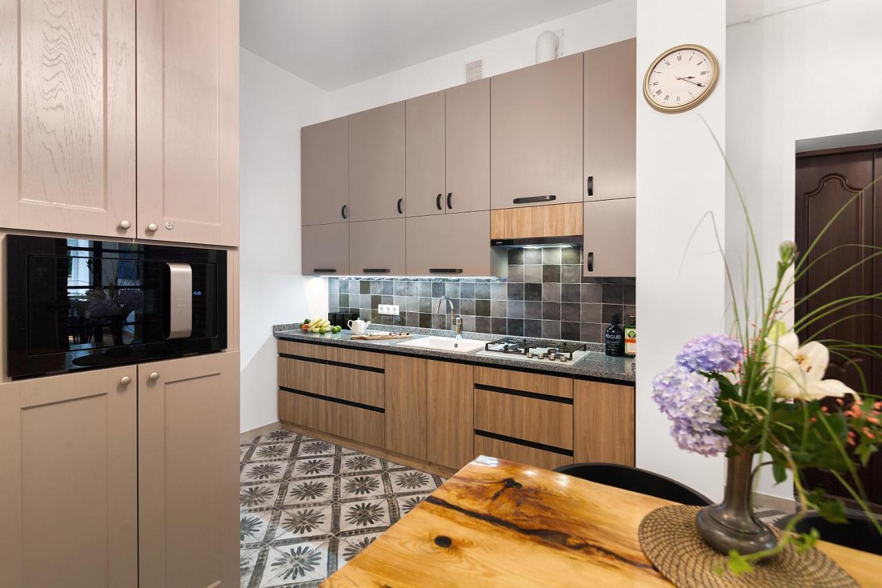 Gallery Art Apartment Lemberg Exterior foto